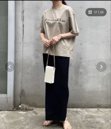 콜라주 가리타가란테 블랙 컷 조젯 타이트 스커트