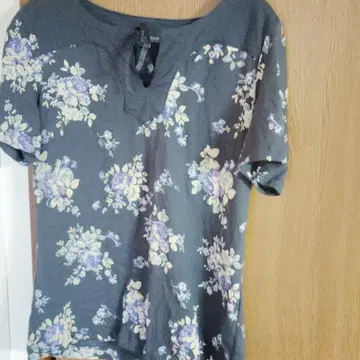 Laura Ashley 꽃무늬 반팔 티셔츠 L