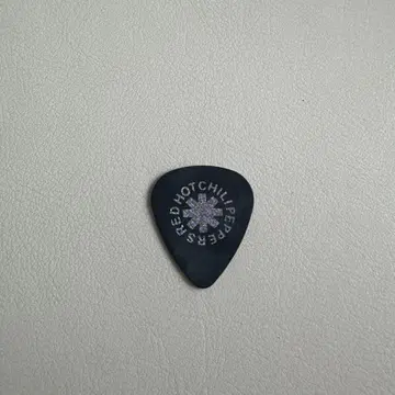 Red Hot Chili Peppers 2024 도쿄 돔 기타 피크