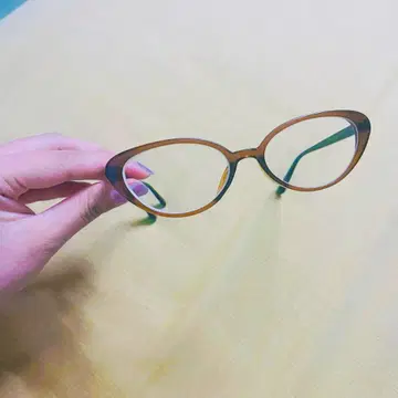 브라운 캣아이 안경