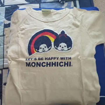 몬치치 반팔 티셔츠 크림색