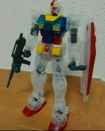 1/144EG RX78-2 건담 솔리드 클리어 완제품 동시 300엔 할인