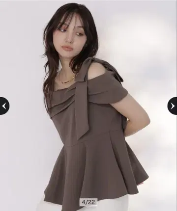 Arpege story 오프숄더 리본 페플럼 상의