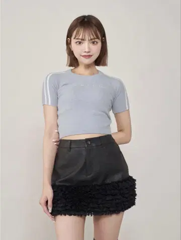 다리치 라인 파일 니트 탑