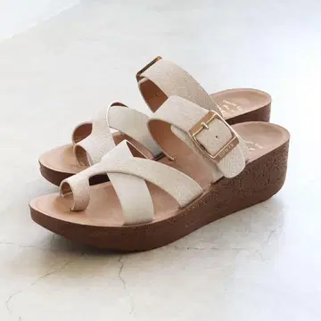 새상품 여성용 샌들 에드윈 여성용 컴포트 통굽 5cm