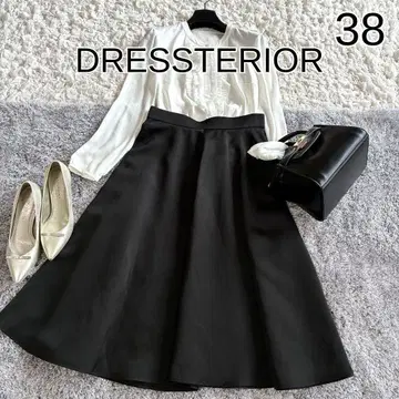 DRESSTERIOR 드레스테리아 턱 플레어 스커트 38 사이즈 블랙