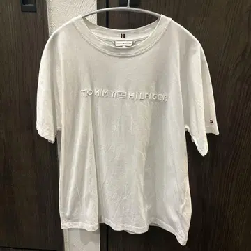 타미힐피거 화이트 로고 티셔츠