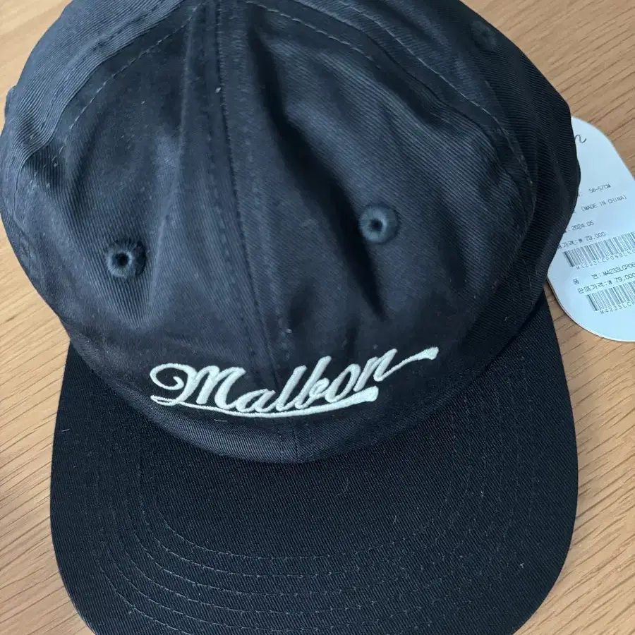 Malbon ナイロン黒キャップ 刺繍ロゴ BEAMS GOLF（ビームス ゴルフ）【別注】MALBON GOLF / M・ロゴ