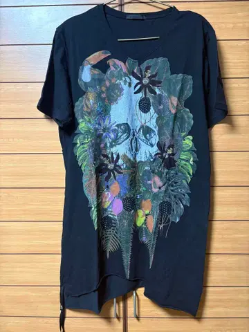 KMRii/케무리 티셔츠