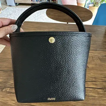 ciiiibag 블랙 가죽 핸드백