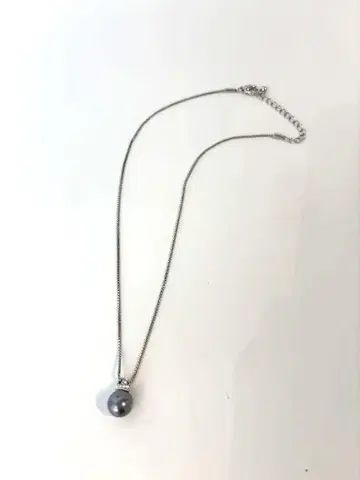 그레이 펄 목걸이 실버