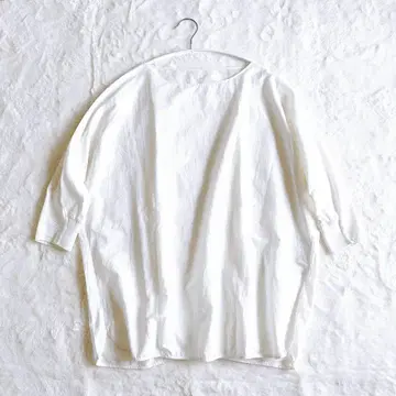 BEARDSLEY 비어즐리 소매 리브 보트넥 돌먼 슬리브 블라우스 화이트