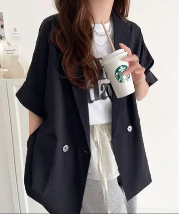 린넨 느낌의 시어 돌먼 숏 슬리브 자켓