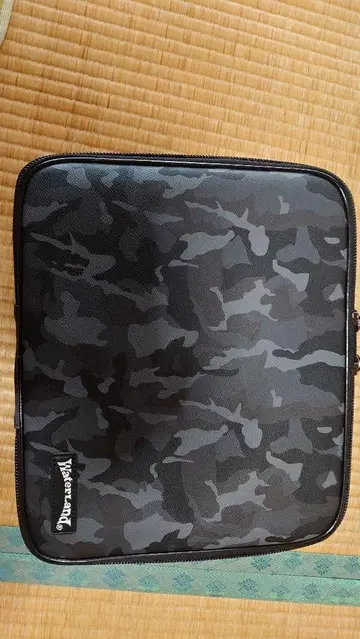 워터랜드 러그 지타 턱 백