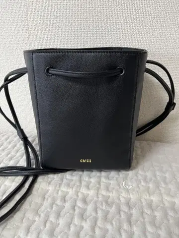 Chilli 블랙 가죽 숄더백