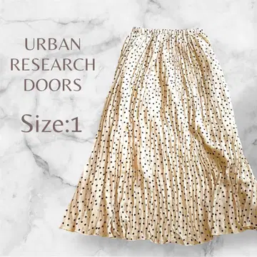 URBAN RESEARCH DOORS 도트 무늬 플리츠 롱 스커트 1