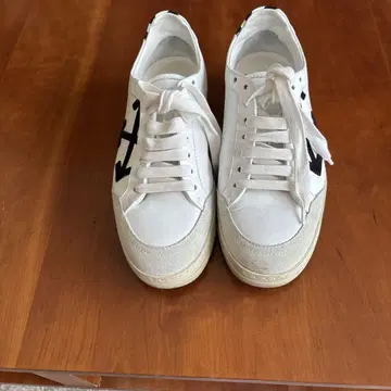 Off-White c/o VIRGIL ABLOH 화이트 스니커즈