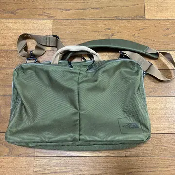 The North Face 비즈니스 백 올리브 그린
