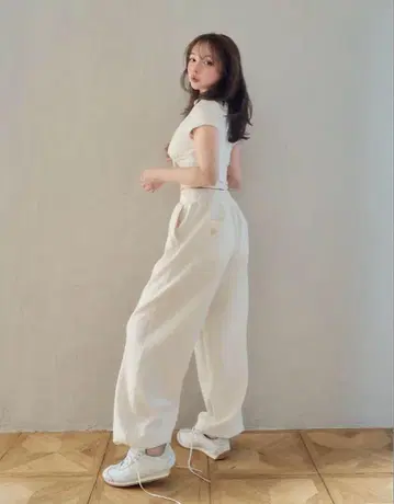 andmary willowlinetops&pants 셋업 맨투맨