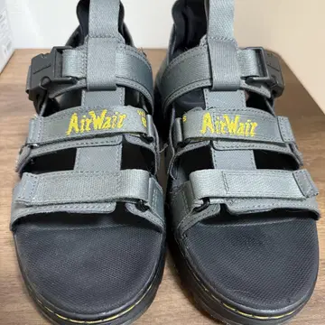 Dr.Martens 멀티 스트랩 샌들 28cm