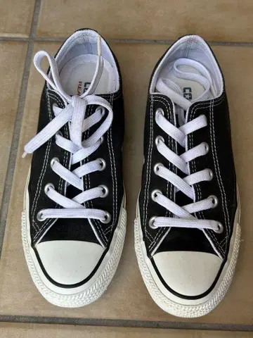 CONVERSE 블랙스니커즈 23cm