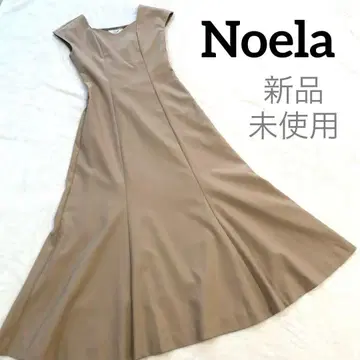 미사용 새상품 Noela V넥 A라인 원피스 포멀 오케이전