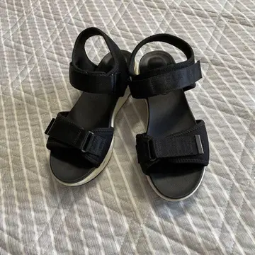 글로벌 워크 샌들 M 사이즈 23.0~23.5cm 상당