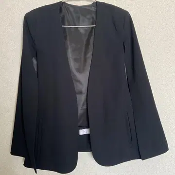 미사용 새상품급 블랙 자켓