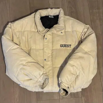 GUEST 자수 베이지 다운 자켓