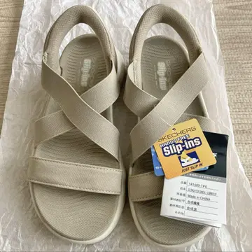 스케쳐스 Slip-Ins 베이지 샌들