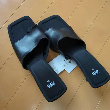 새상품 자라 블랙 힐 샌들 39