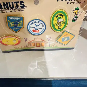 유니버셜 스누피 핀 배지 세트