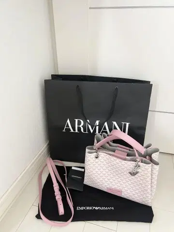 핑크 로고 핸드백
