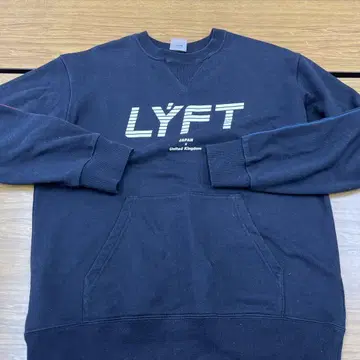 LYFT 블랙 맨투맨 S 사이즈