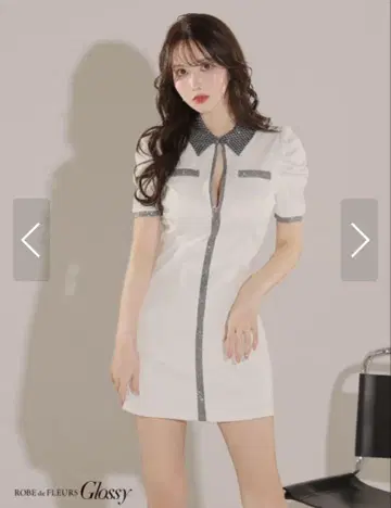 Robe de Fleurs Glossy 미니 드레스