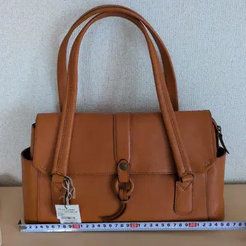 다코타 백 택 포함