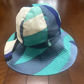 에밀리오 푸치 햇 빈티지