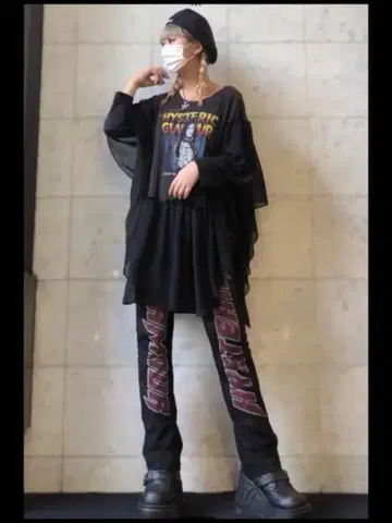 히스테릭 글래머 프릴 티셔츠 스파이더 걸 거미