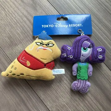 몬스터 주식회사 봉제 인형 배지 로즈 & 세리아 디즈니 리조트