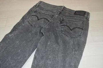 LEVI'S 311 쉐이핑 스키니 스트레치 W26