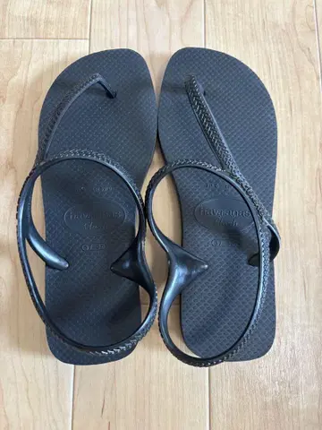 Havaianas 블랙 비치 샌들