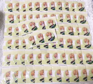 파라라이 히가시 나츠 생일 캔 배치