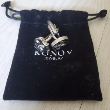 KUNOV Fleur de Lis 커프스 단추 (배송비 포함)