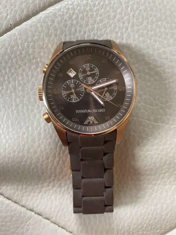 Emporio Armani 크로노그래프 손목시계 배터리 소모