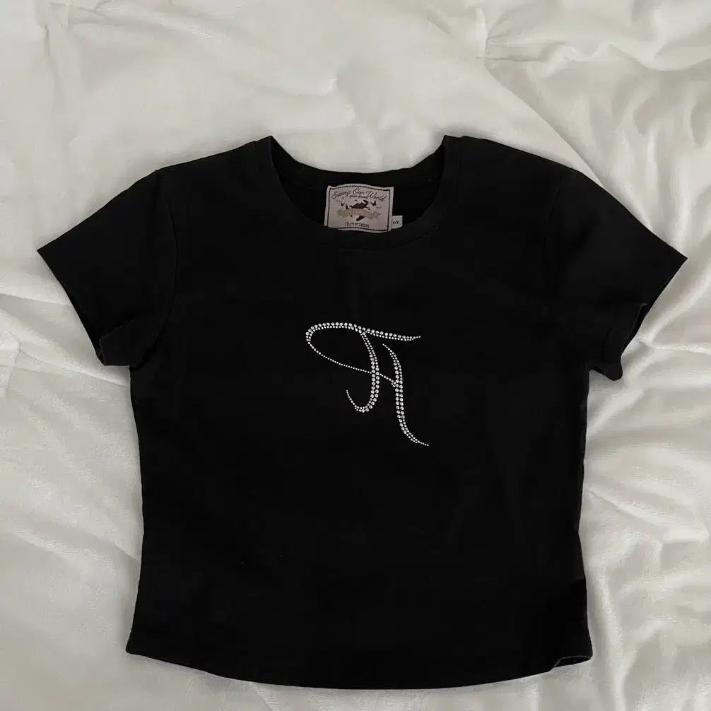 THREETIMES | 쓰리타임즈 Threetimes Big Logo Short Sleeve T