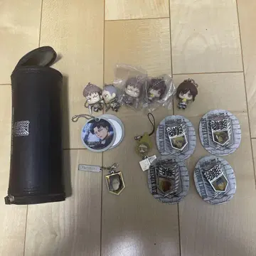 진격의 거인 굿즈 묶음 판매