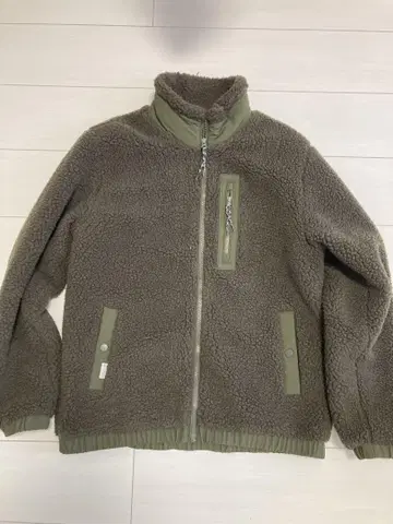 GORE-TEX 플리스 자켓 올리브 그린