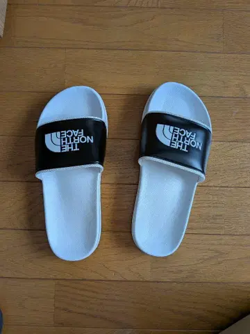 THE NORTH FACE 슬라이드 샌들 블랙/화이트