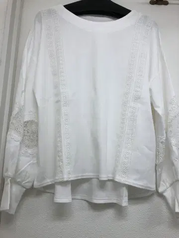 쿨 카레안의 티셔츠
