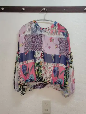 Desigual 올 패턴 긴팔 블라우스 사이즈 M[A]